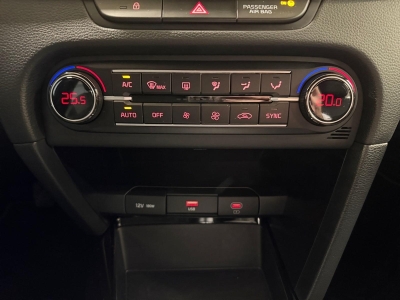 Kia Ceed 1.0 T-GDI 100 STYLE EDITION GPS LL17 RADAR AR+CAM