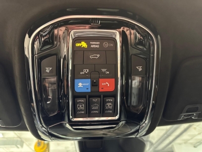 Jeep Grand Cherokee 2.0 PHEV 381 SUMMIT RESERVE CUERO TECHO GPS LL21 CAM 360 KEYLESS