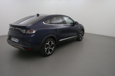 Renault Arkana E-Tech 145 - 23 Techno