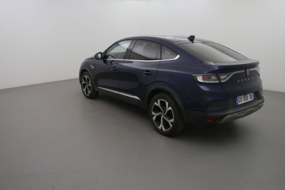 Renault Arkana E-Tech 145 - 23 Techno