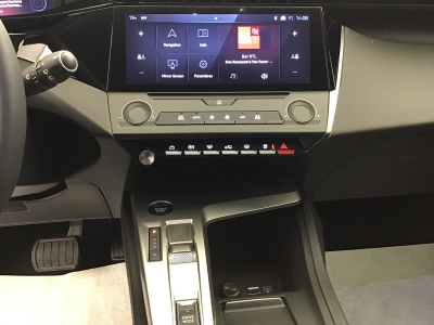 Peugeot 308 BUSINESS HYBRID 145 e-DSC6