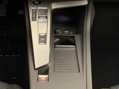 Peugeot 308 Nouvelle BLUEHDI 130CH EAT8 STYLE