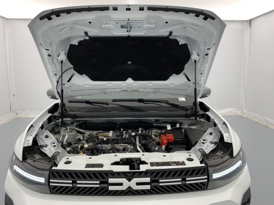 Dacia Bigster Mild Hybrid 140 Journey