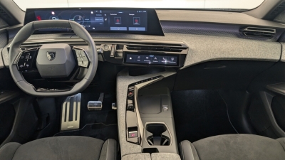 Peugeot 5008 Hybrid 145 ch e-DCS6 GT EXCLUSIVE