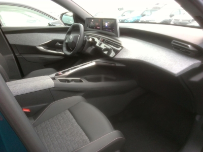 Peugeot 5008 Hybrid 145 ch e-DCS6 Allure