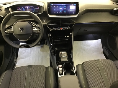Peugeot 2008 GT HYBRID 136 e-DSC6