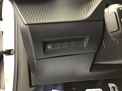 Peugeot 2008 GT HYBRID 136 e-DSC6