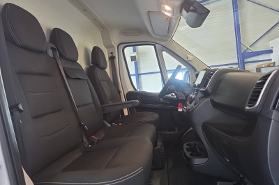 Citroën Jumper DIESEL 140 CH L3H2 3.5T RENF MAN FIRST