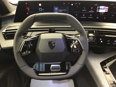 Peugeot 3008 GT EXCLUSIVE HYBRID 145 e-DSC6
