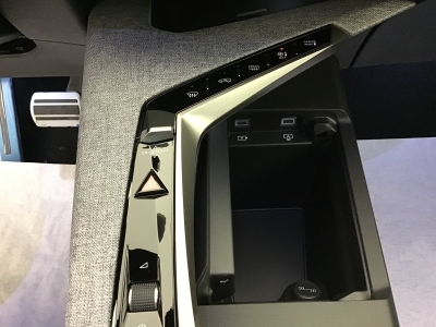 Peugeot 3008 GT EXCLUSIVE HYBRID 145 e-DSC6