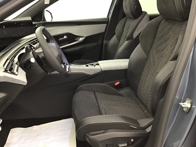 Peugeot 3008 GT EXCLUSIVE HYBRID 145 e-DSC6