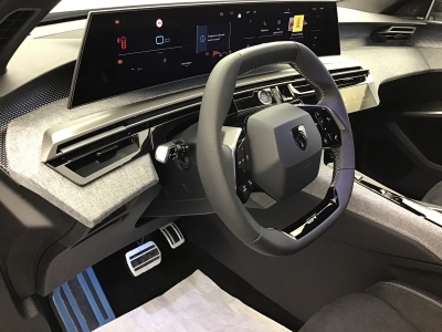 Peugeot 3008 GT EXCLUSIVE HYBRID 145 e-DSC6