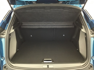 Peugeot 2008 GT HYBRID 136 e-DSC6