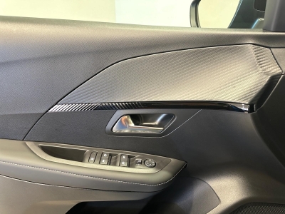Peugeot 208 1.2 PURETECH 100 ALLURE MIRROR LL16 RADAR AV AR
