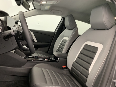 Citroën C4 PureTech 130 EAT8 Max