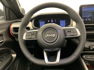Jeep Avenger 1.2 Turbo T3 110 ch e-Hybrid BVR6 Summit