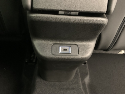 Jeep Avenger 1.2 Turbo T3 110 ch e-Hybrid BVR6 Summit