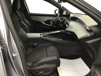 Peugeot 3008 GT EXCLUSIVE HYBRID 145 e-DSC6