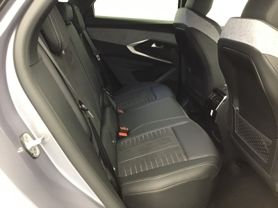 Peugeot 3008 GT EXCLUSIVE HYBRID 145 e-DSC6