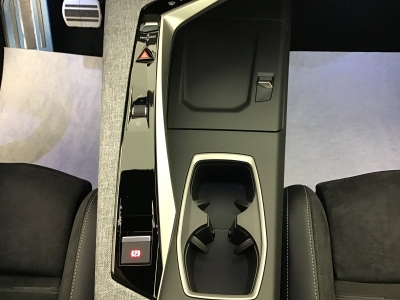 Peugeot 3008 GT EXCLUSIVE HYBRID 145 e-DSC6