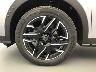 Peugeot 3008 GT EXCLUSIVE HYBRID 145 e-DSC6
