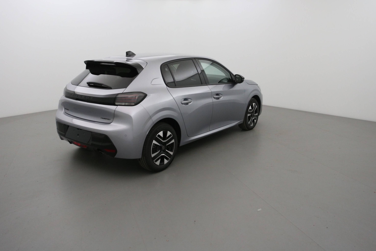Peugeot 208 4
