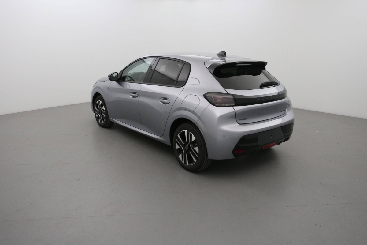 Peugeot 208 6