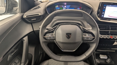 Peugeot e-2008 50 kWh 136 ch Allure