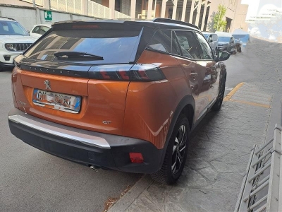 Peugeot 2008 BlueHDi 130 S&S EAT8 GT
