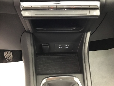 Renault Captur TECHNO TCE 90 6 v