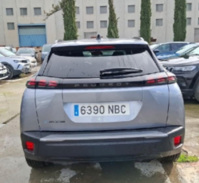 Peugeot e-2008 54 kWh 156 ch Allure