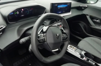 Peugeot e-2008 54 kWh 156 ch Allure