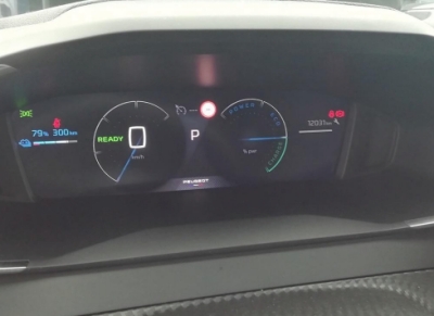 Peugeot e-2008 54 kWh 156 ch Allure