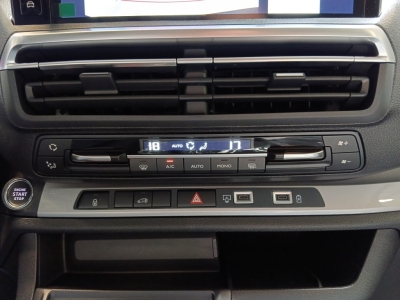 Fiat Scudo L3 2.2 DIESEL 150CH AUTOMATIQUE