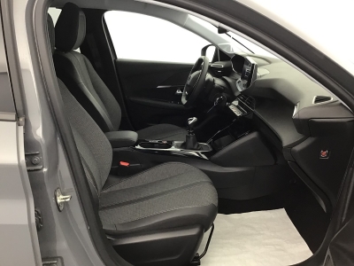Peugeot 208 100 S&S BVM6 Allure
