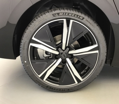 Peugeot 308 Hybrid 145 e-DCS6 GT