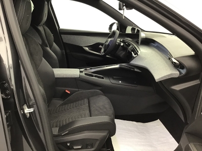 Peugeot 3008 GT EXCLUSIVE HYBRID 145 e-DSC6