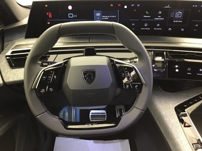 Peugeot 3008 GT EXCLUSIVE HYBRID 145 e-DSC6