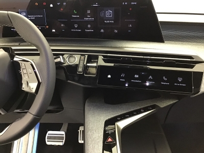 Peugeot 3008 GT EXCLUSIVE HYBRID 145 e-DSC6