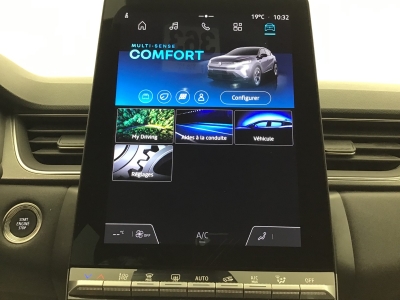 Renault Captur TECHNO TCE 90 6 v