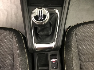 Renault Captur TECHNO TCE 90 6 v