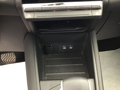 Renault SYMBIOZ TECHNO E-TECH FUL HYBRID 145 BVA
