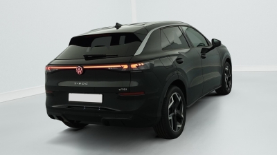 Volkswagen T-ROC NOUVEAU 1.5 ETSI EVO2 HYBRID 150 CH DSG7 R-LINE