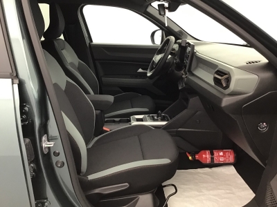Dacia Duster EXTREME + HYBRID 155 BVA