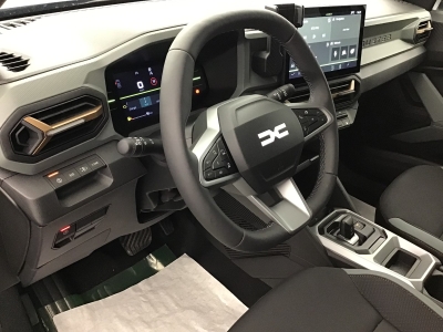 Dacia Duster EXTREME + HYBRID 155 BVA