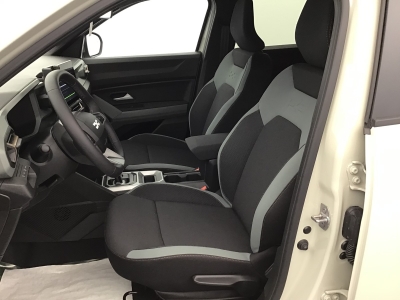 Dacia Duster EXTREME + HYBRID 155 BVA