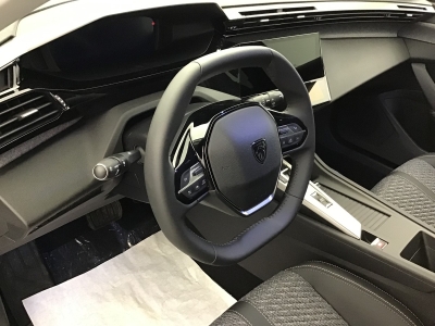 Peugeot 308 ALLURE BlueHDi 130 EAT8