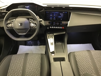 Peugeot 308 ALLURE BlueHDi 130 EAT8