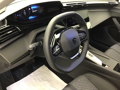 Peugeot 308 ALLURE BlueHDi 130 EAT8