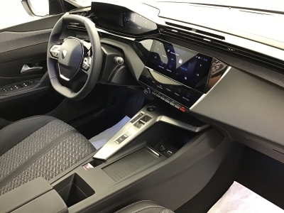Peugeot 308 ALLURE BlueHDi 130 EAT8